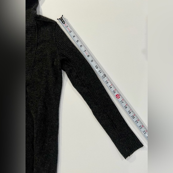 Aqua 100% Cashmere Grey Ribbed Hooded Sweater Medium - Picture 11 of 14